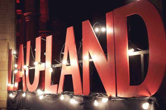 City Mouse Island Mouse